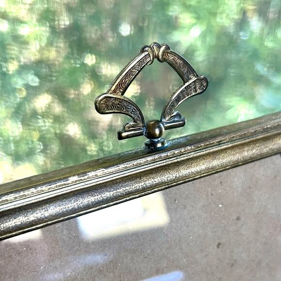 Vintage Brass-Tone 8x10 Picture Frame with Ornate Top Detail - Picture 11 of 15